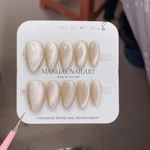 Cate Eye Nails