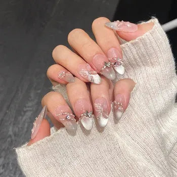 Cate Eye Nails