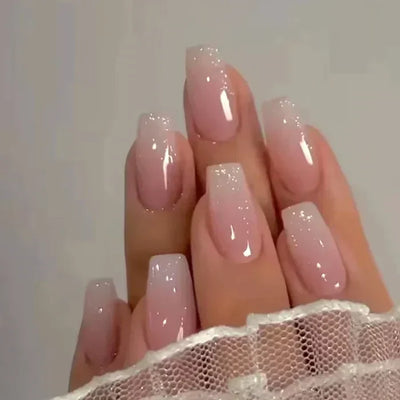 24 Pcs Hott Nails 💅